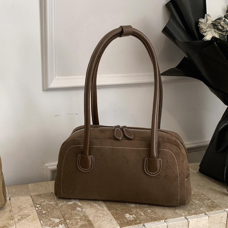 Retro niche suede bag women's winter new shoulder bag bag high value simple casual armpit bag
