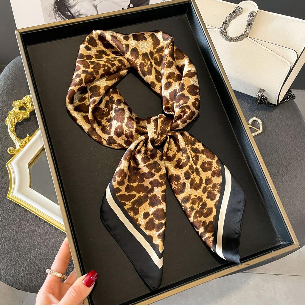 Luxury New Women's Silk Satin Hair Scarves Fashion Square Flower Printed Headscarf 70cm Professional Designer Scarf Headband