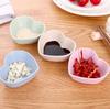 Creative Heart-shaped Plum Blossom Vinegar and Soy Sauce Dish, Perfect for Pickled Vegetables and Snacks.