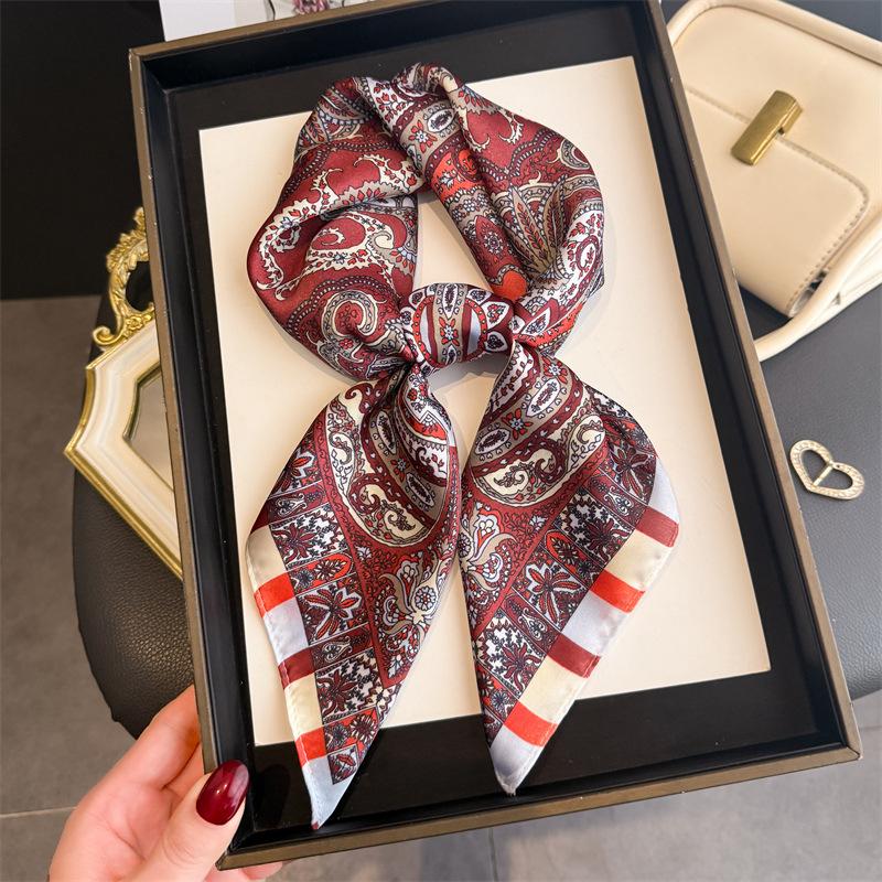 2026 New Cashew Print Bandana Square Scarf Luxury Soft Satin Stylish Versatile Neck Scarf For Women Hairbands Headscarf