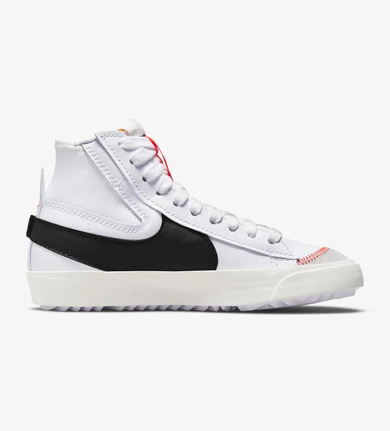 

Nike Blazer Mid 77 JUMBO