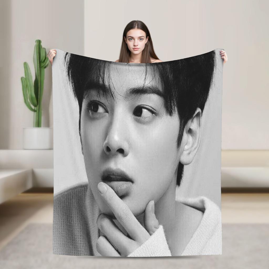 Cha Eun-woo Blankets  Warm Street Trend Plush Throw Blanket For Bedroom Picnic Flannel Bedspread Bed Cover