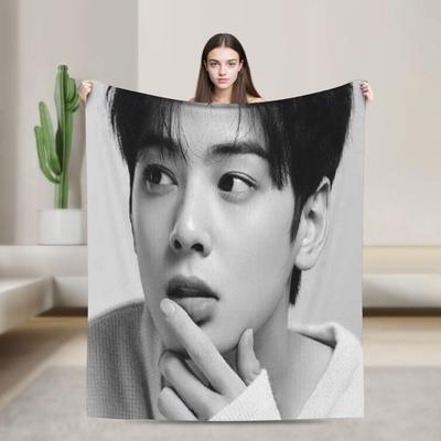 Cha Eun-woo Supervarm Filt Picknick Plysch Sängkläder Plädar Grafisk Utomhus Flanell Sängöverkast Soffa Sängöverdrag