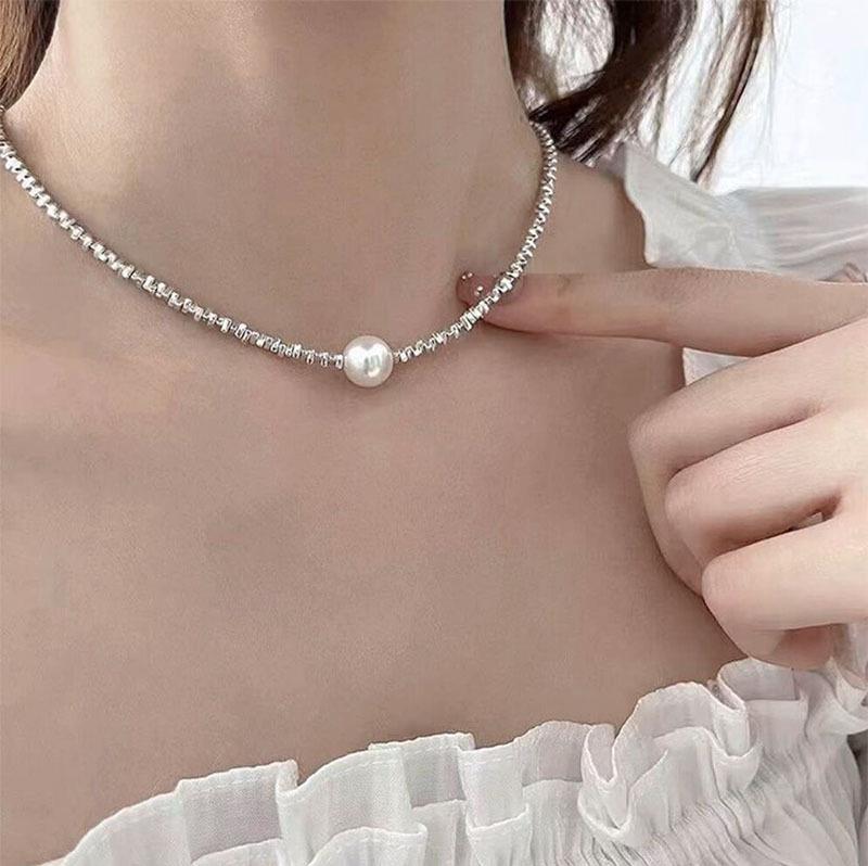 Colier la modă cu perle neregulate pentru femei: Choker cu mărgele high-end, accesoriu nișă pentru claviculă