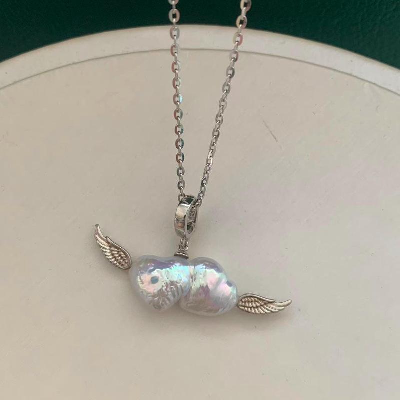 

Personality Versatile Simple Cute Cloud Angel Wings Pearl Pendant Gold Necklace