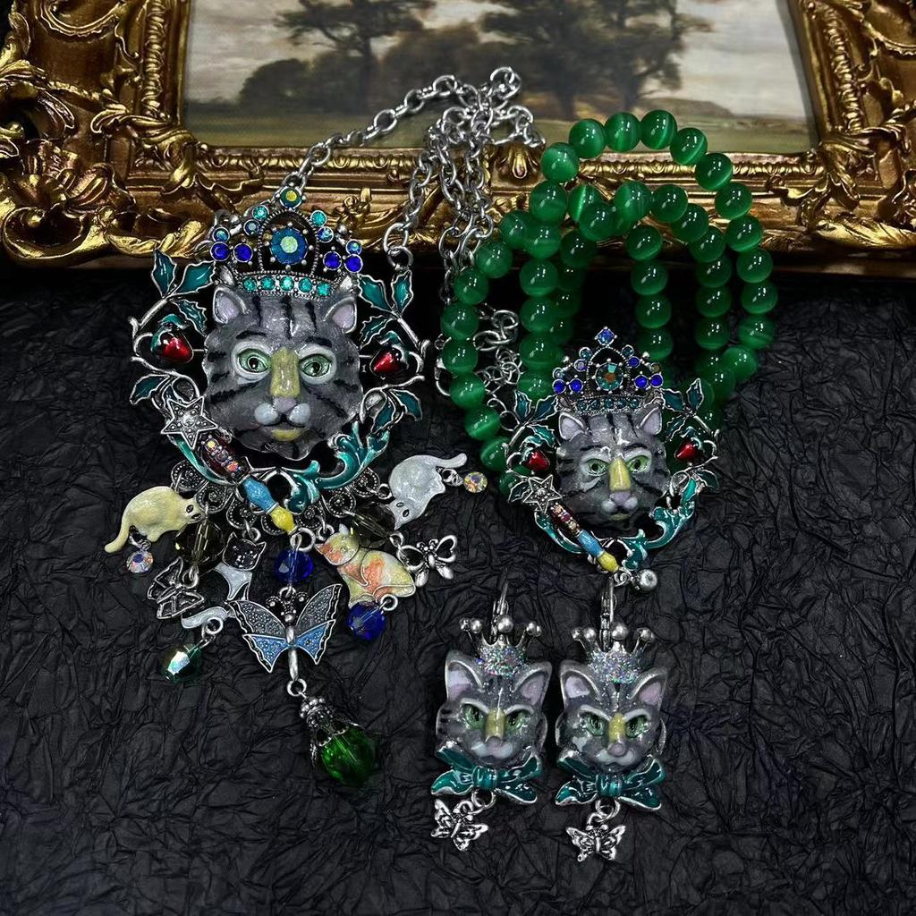 Qingdao medieval vintage enamel Alice in Wonderland cat cat KF earrings necklace retro cat set
