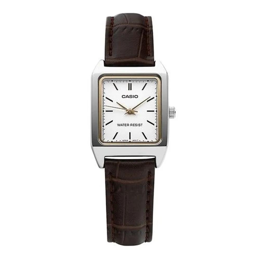 Women s Analog Leather Wristwatch (LTP V007L 7E2UDF)