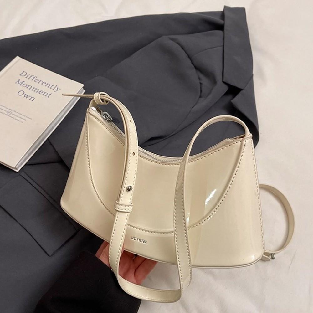 PU Leather Half-Mo Crossbody Bag Versatile Purse Wallets PU Leather Shoulder Bag Korean Style Messenger Bag Underarm Bag Party