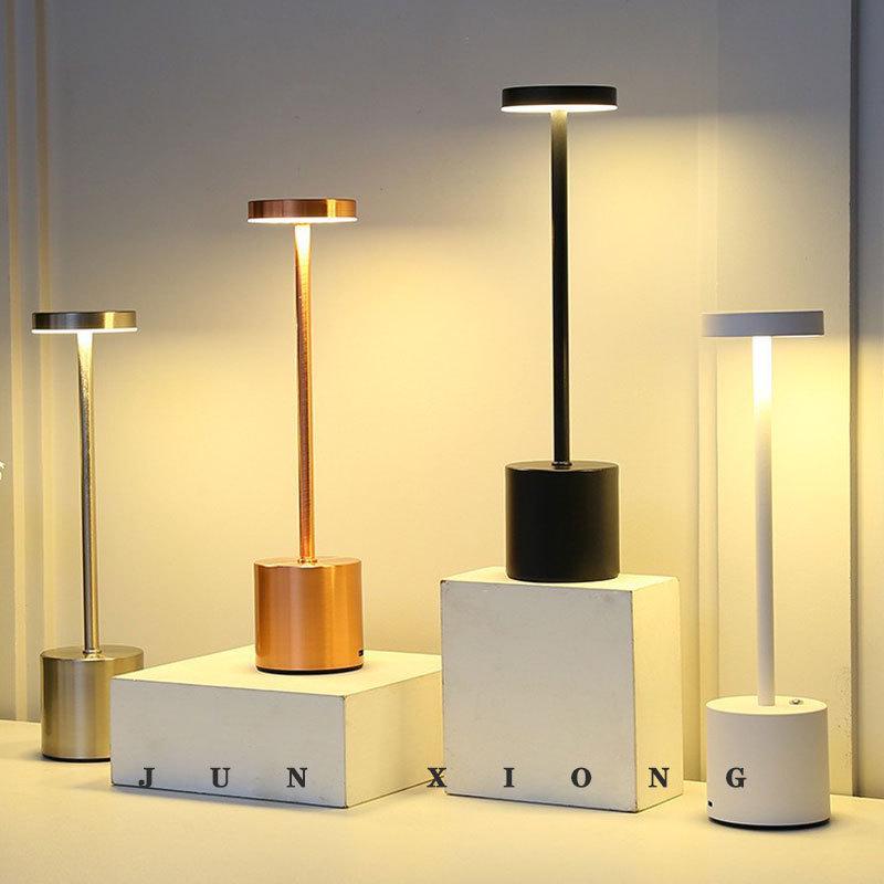 

Креативный ночник с сенсорным управлением: Перезаряжаемая светодиодная лампа I-образной формы для декора спальни Black + Stepless Dimming