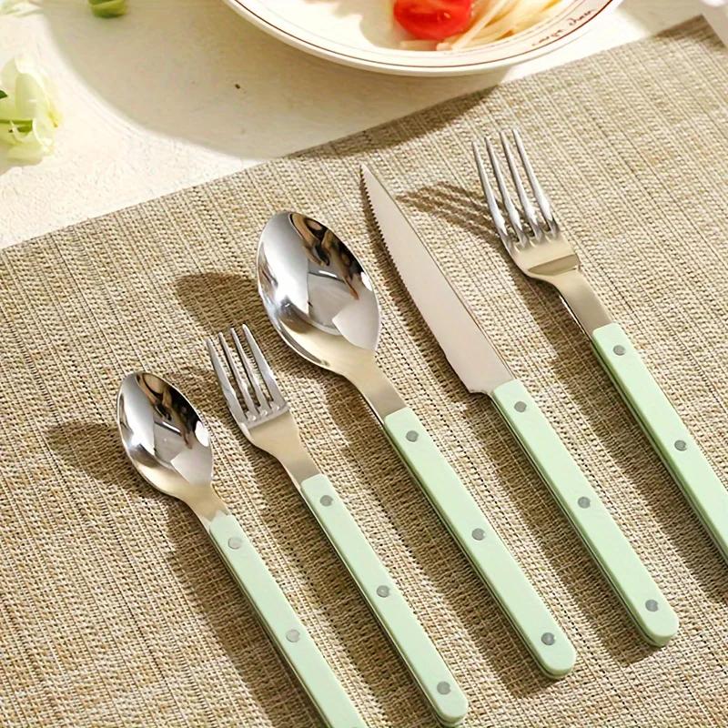 

Премиальный набор столовых приборов из нержавеющей стали для элегантного обеда Стильный и прочный набор посуды для проведения званых ужинов