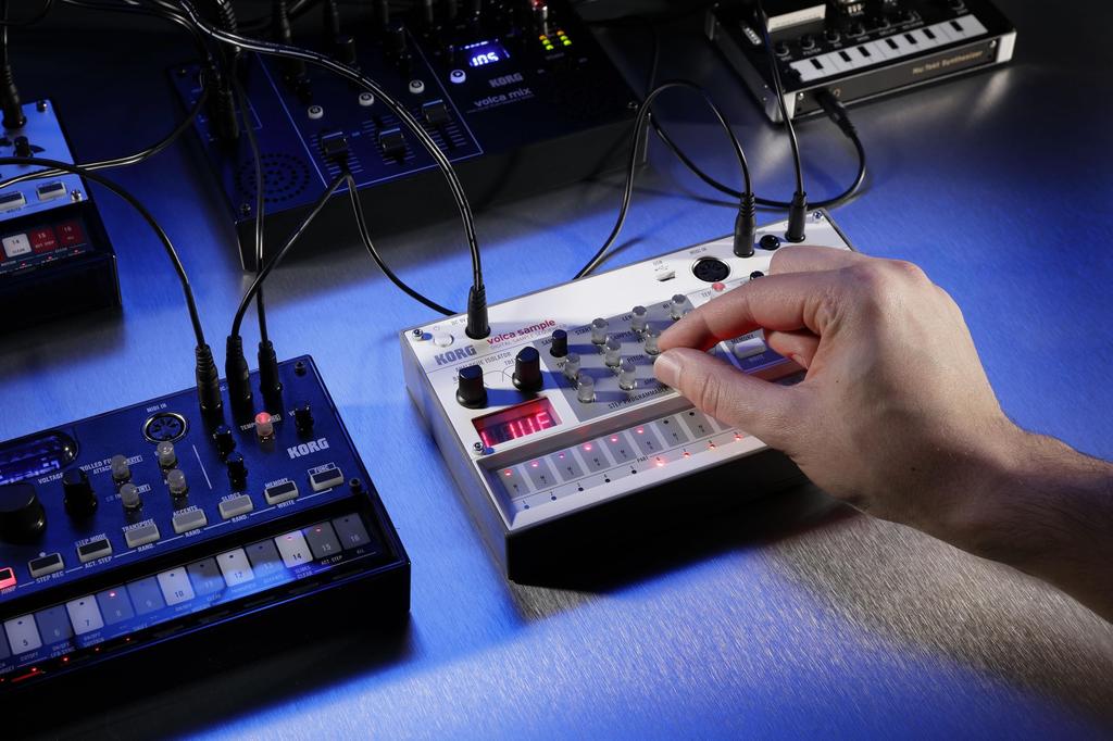 KORG Digital Sampler Volca Sample2 Synthesizer speaker Compact size that can be used with headphones Compact size that can be used anywhere