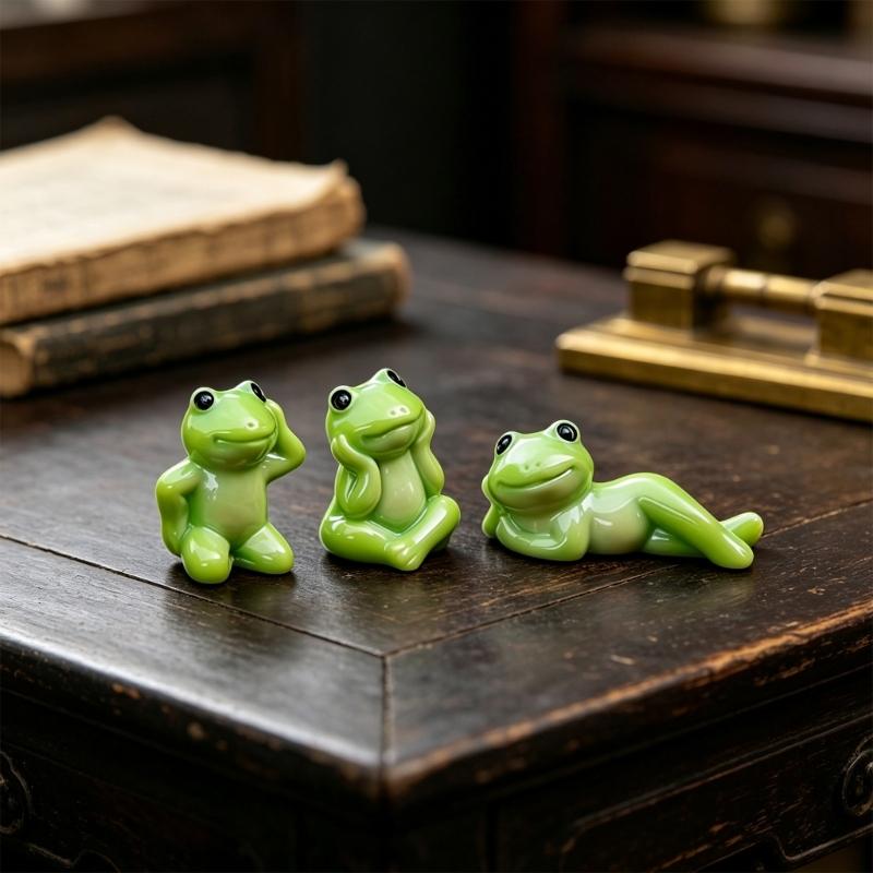 Set of 3 Frogs Desk Decors Mini Resin Figurines with Playful Poses for Monitor Top Shelves Entryway Tables Styling or Car Dashboard Display