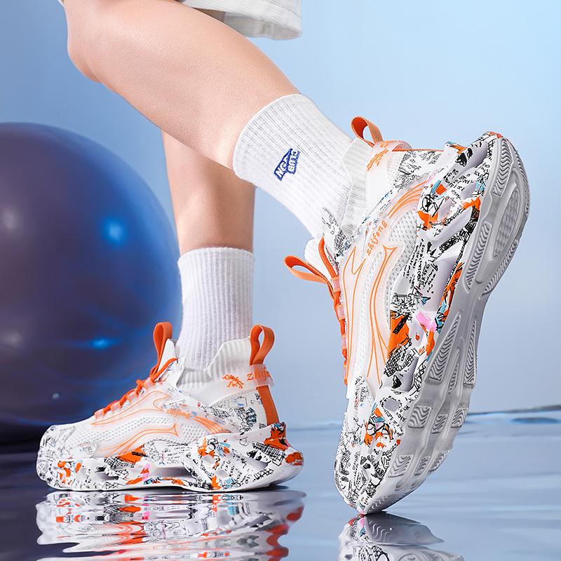 High Street Graffiti Men Sneakers Women Lightweight Blade Running Shoes Comfy Cushioning Sock Sports Walking Shoes Male Footwear