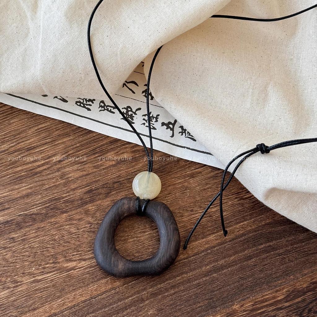 Irregular Wooden Pendant Necklace - Retro Chinese Style for Women