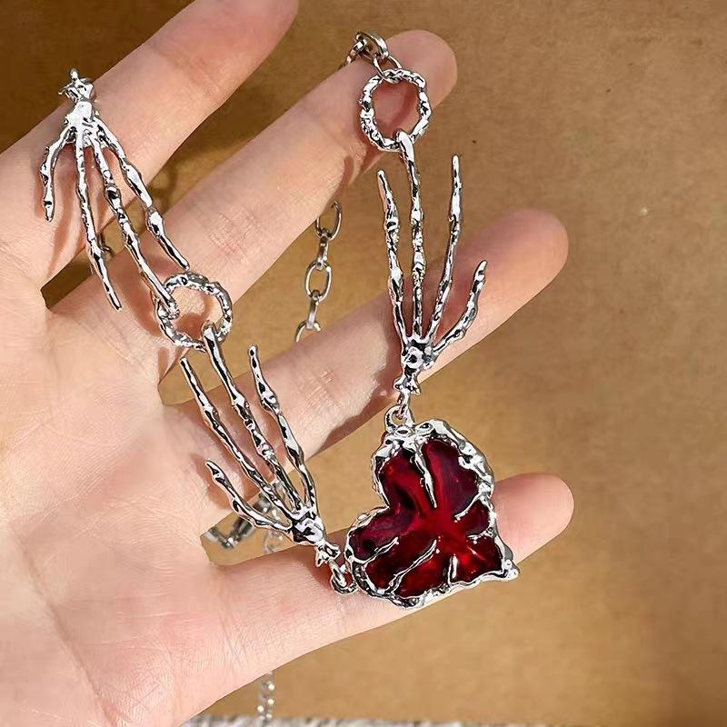Heart Design Red Stone Hand Bone Shape Chain Women Men Necklace Ins Design Heart Charm Korean Chain Men Women Necklace