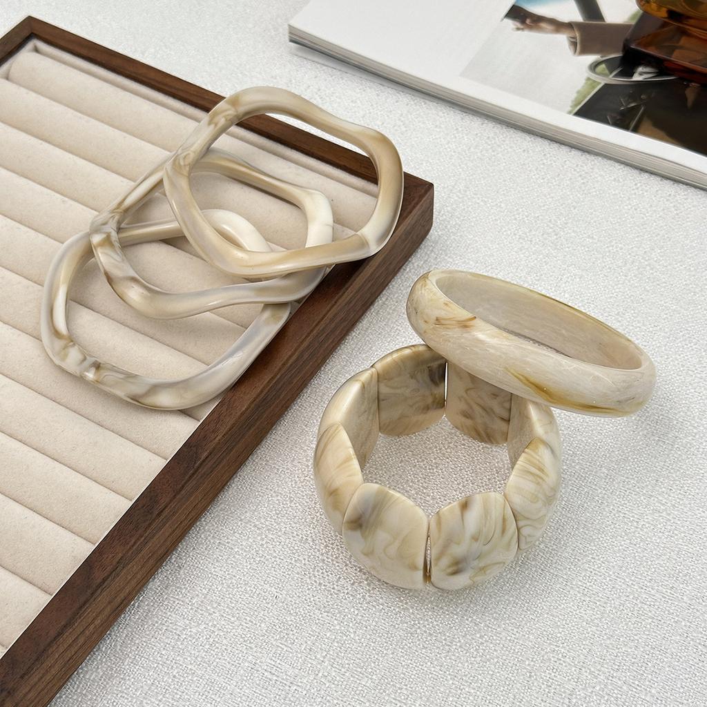 Simple Artistic Retro Wave Bracelet Design Irregular Shaped Elastic Bracelet