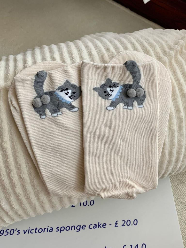 Cute Cat Socks with Balls, Novelty 3D Animal Socks for Women Men Fun Comfortable Cotton Crew Socks, Christmas Cats Lovers Gift