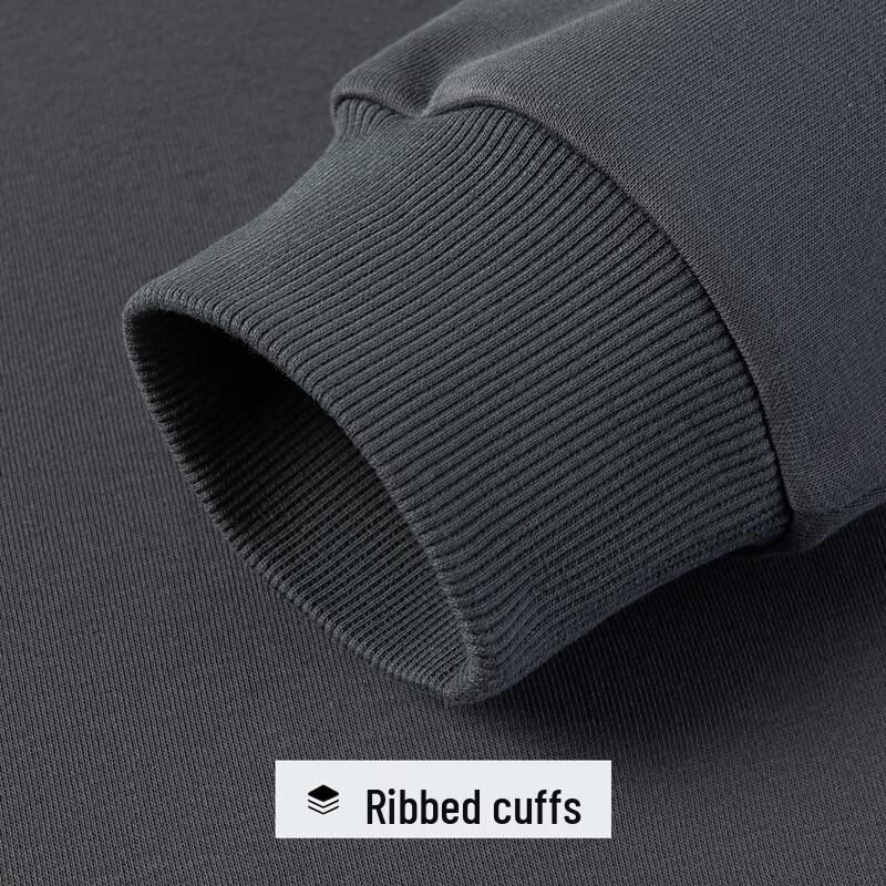 Men's Round Neck Long-Sleeve T-Shirt with Silk & Cotton Blend