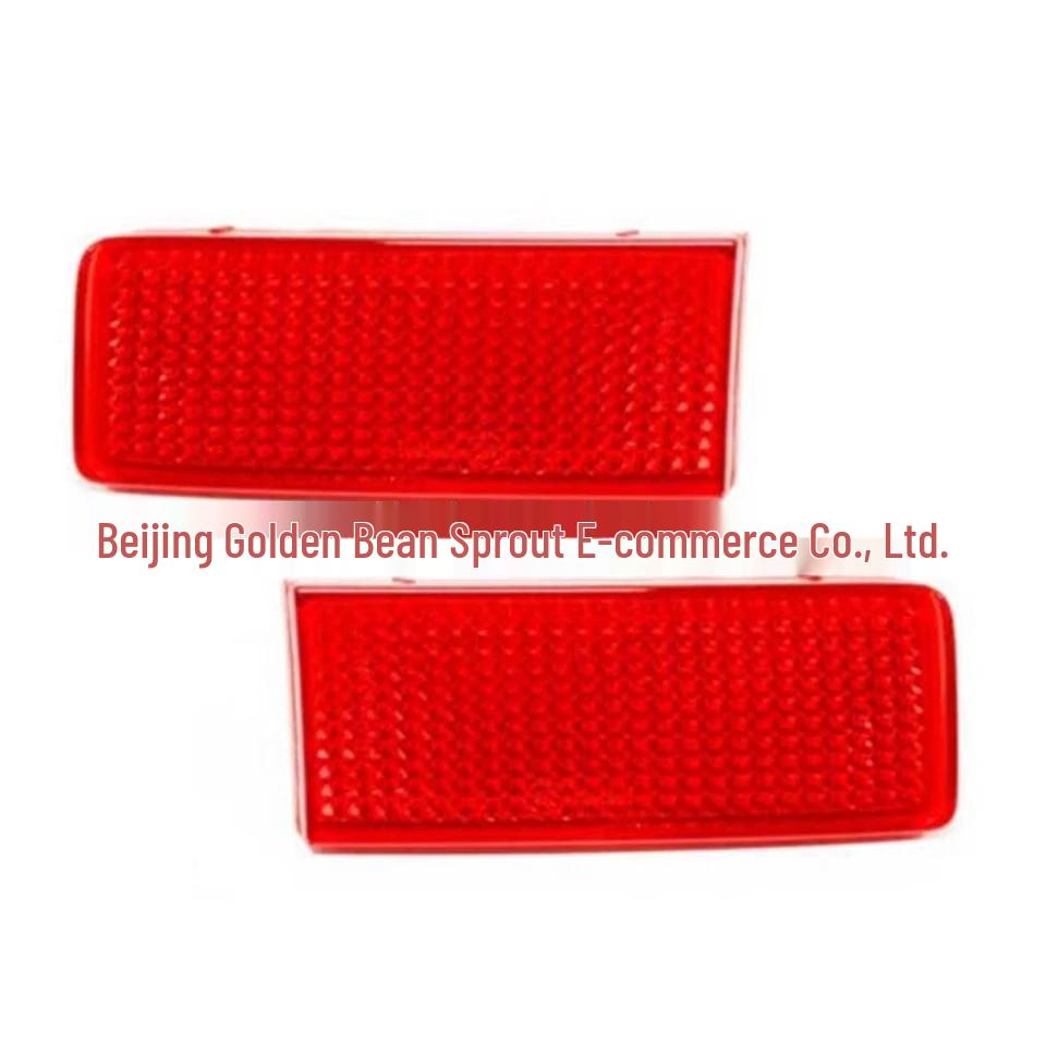 

Volkswagen Touareg 2011-14 Rear Bumper & Fog Light Assembly (7P6945106, 7P6945105) Neutral