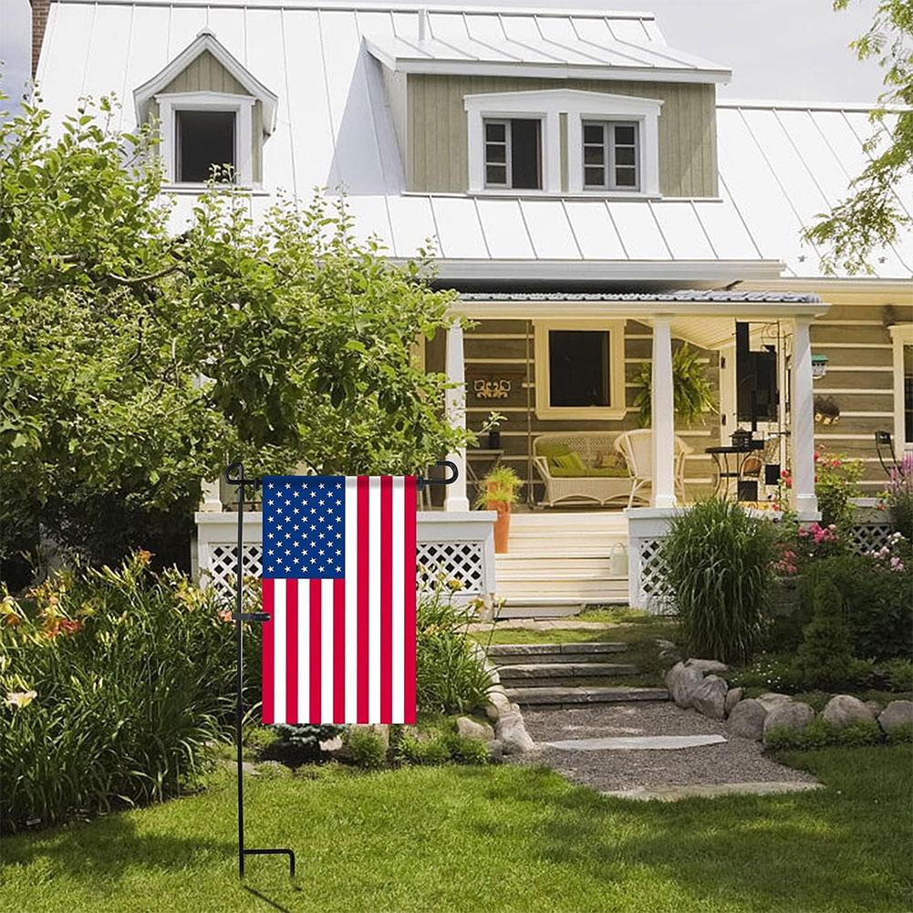 Robuster Gartenflaggenständer aus Metall mit Clip und Stoppern für die sichere Präsentation der Flagge im Freien in Ihrem Garten
