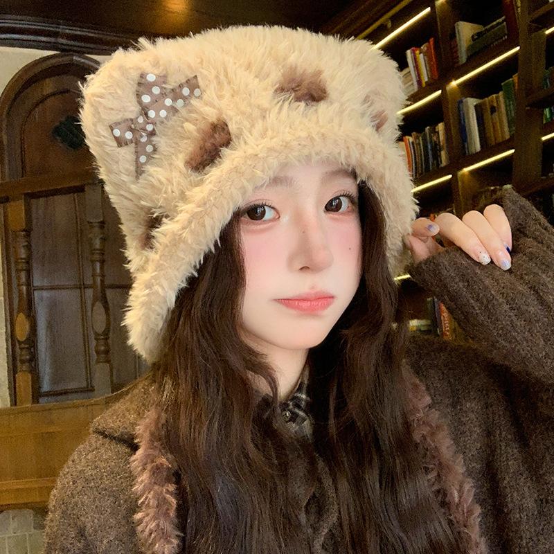 Korean Style Cute Bear Bow Plush Knitted Hat for Women Winter Warm Ear Protection Versatile Small Woolen Hat Showing Face