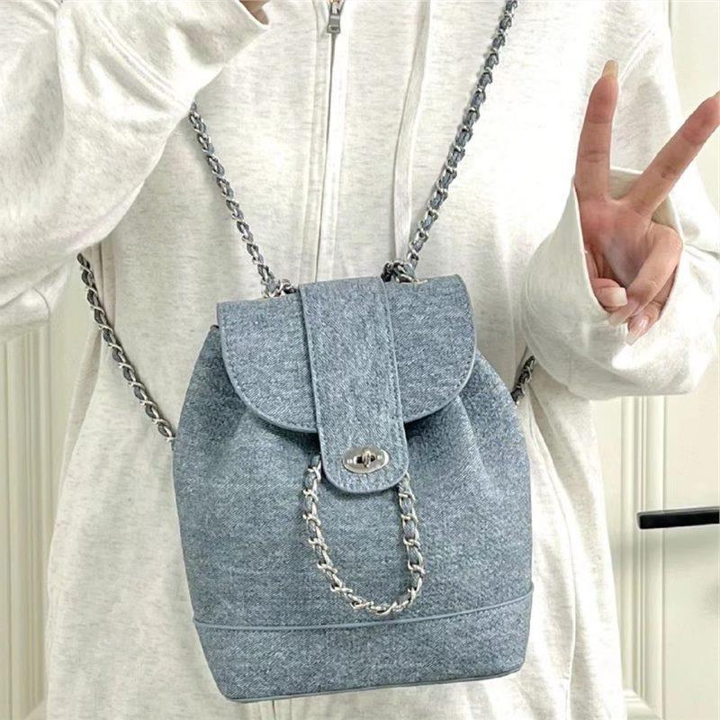 

Отдел нишевых зарубежных стилей мини-рюкзак Xiaoxiang chain американский ins выходной водонепроницаемый маленький рюкзак сумка на плечо джинсовый