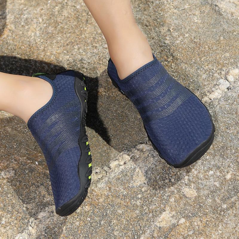Slip-on Wading Sneakers Men Women Quick Drying Aqua Shoes Lightweight Breathable Water Sports Shoes for Surfing Fishing Kayaking