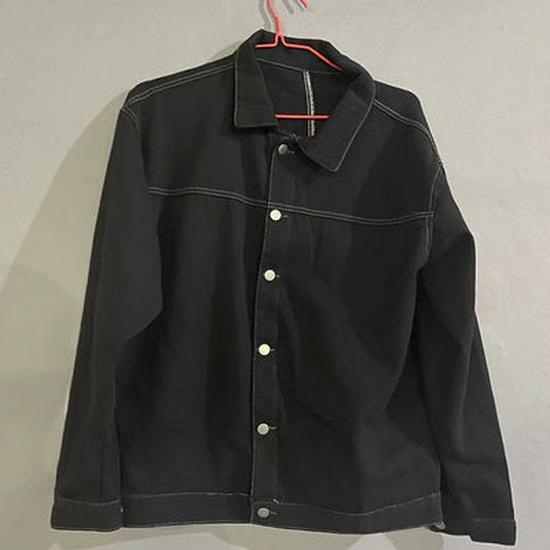 

Men s Winter Fleece-Lined Denim Jacket – Thick, High-End, Loose Fit, Plus Size, Cold-Proof, Windproof, Wear-Resistant, Multi-Pocket. S, 80-90 lbs