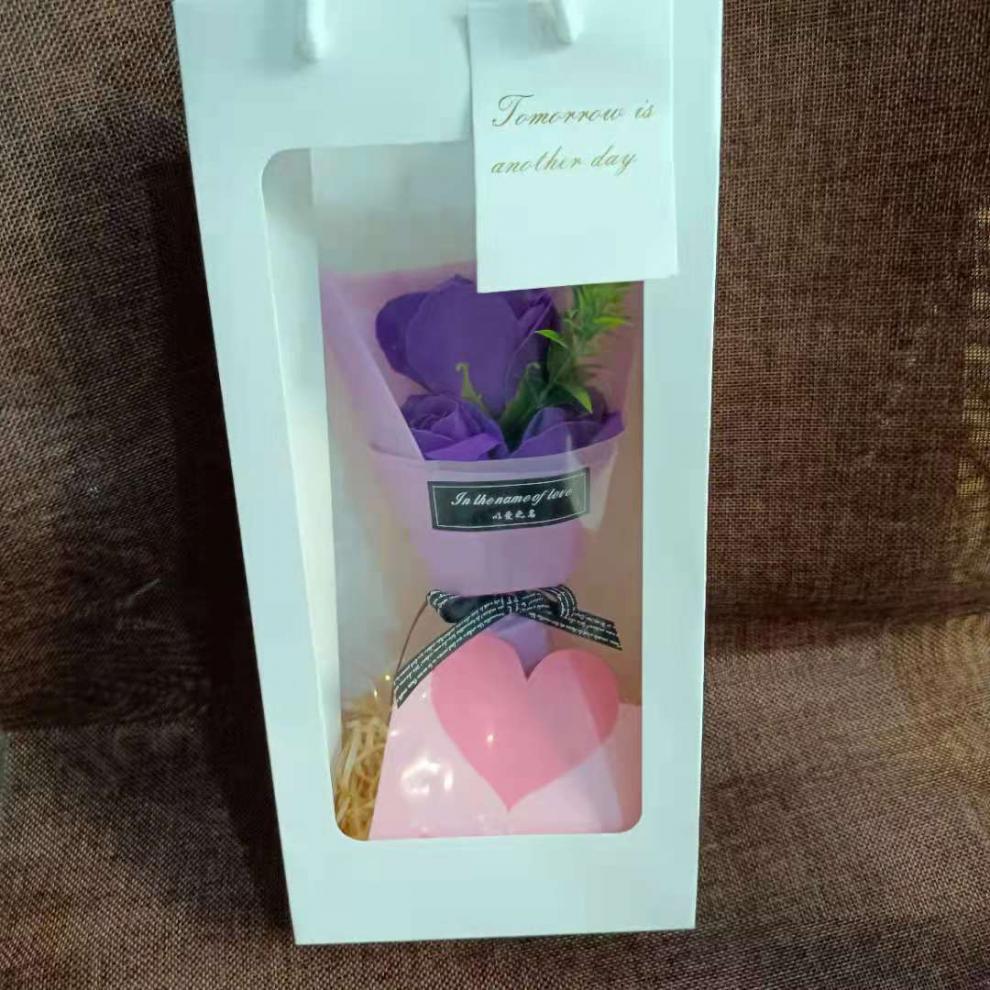 Lehrertagsgeschenk: Künstlicher Rosenstrauß - Seifenblumen für den Valentinstag