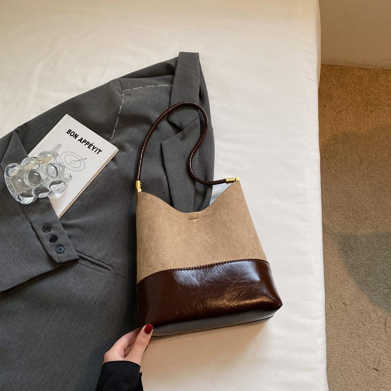 Suede bag women's large capacity autumn and winter shoulder mother bag retro commuter bucket bag