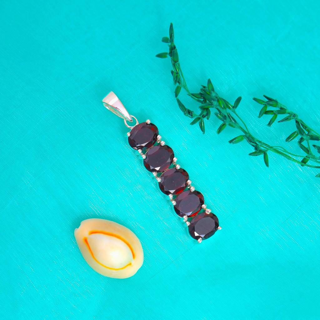 Garnet gemstone pendant 925 sterling silver jewelry zivori necklace pendant Red garnet pendant SSP125