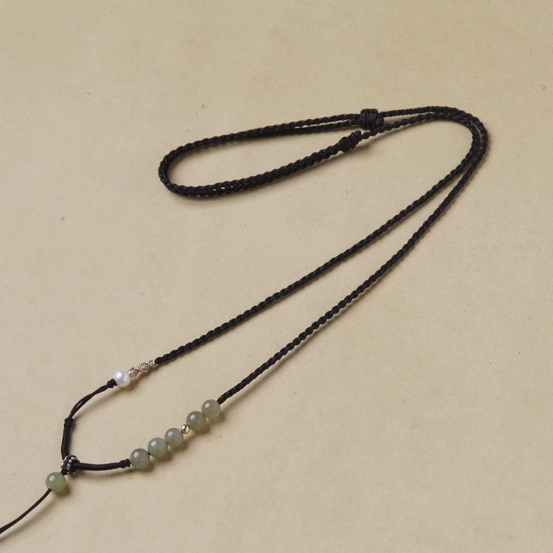 

Adjustable Handmade Exquisite Hetian Jade Necklace Pendant 6mm