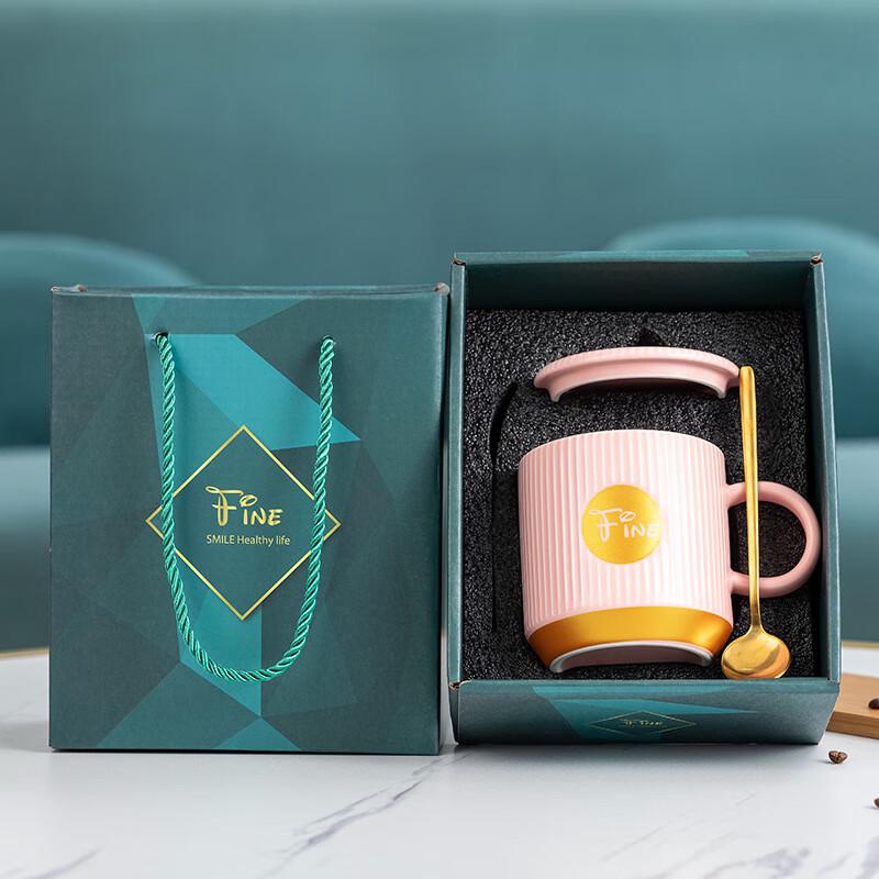 A1 Nordic Ceramic Mug with Lid Cup with Spoon Gift Box