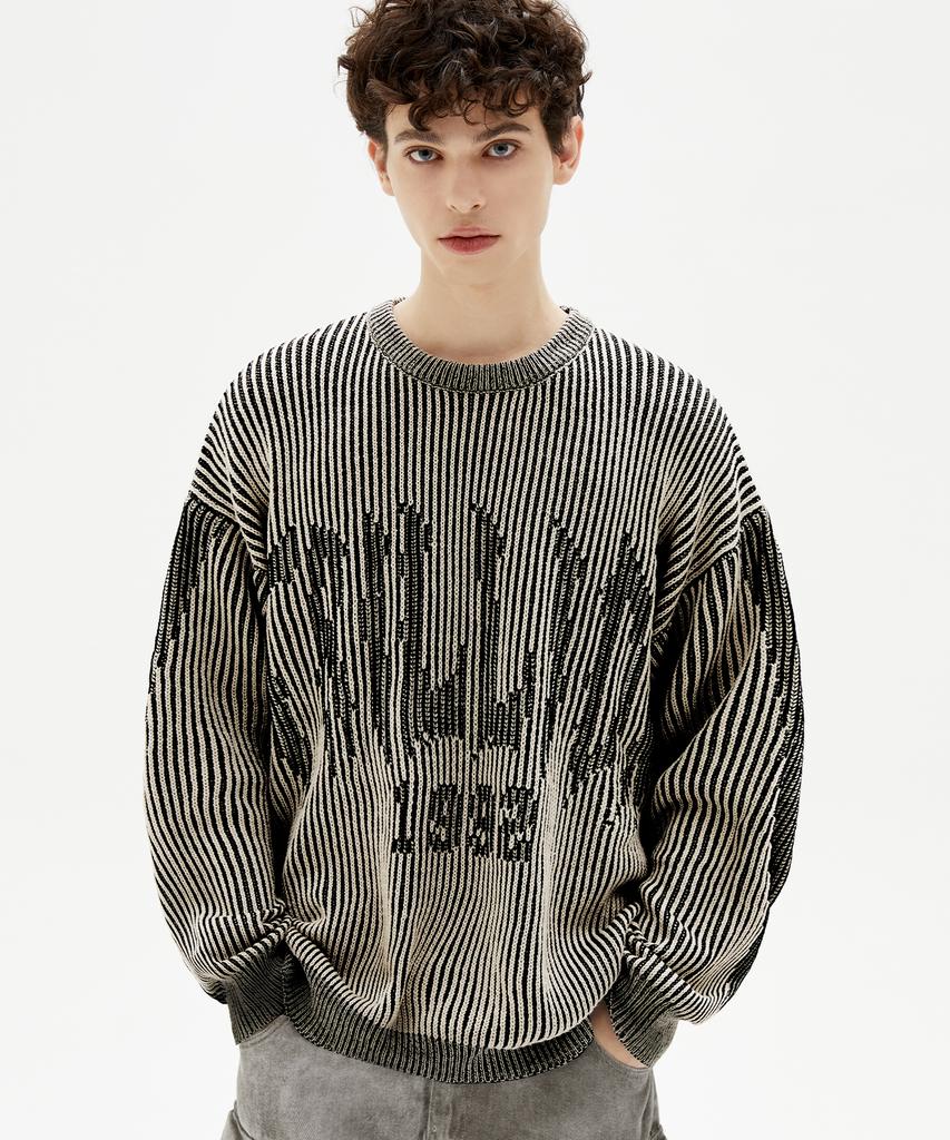 TRILLION Washable Two-Tone Crewneck Graphic Knit (Beige)