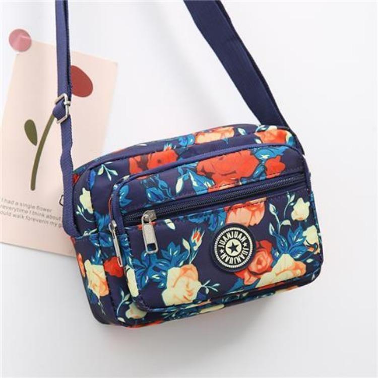 Korean Version Women's Shoulder Bag Sports and Leisure Bag Nylon Canvas Bag Multifunctional Crossbody Bag