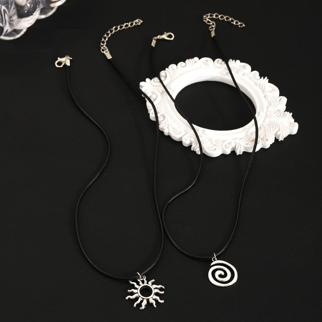 Hip Hop Burning Sun Pendant Leather Rope Necklace Vintage Whirlpool Goth Choker Necklaces For Men Boys