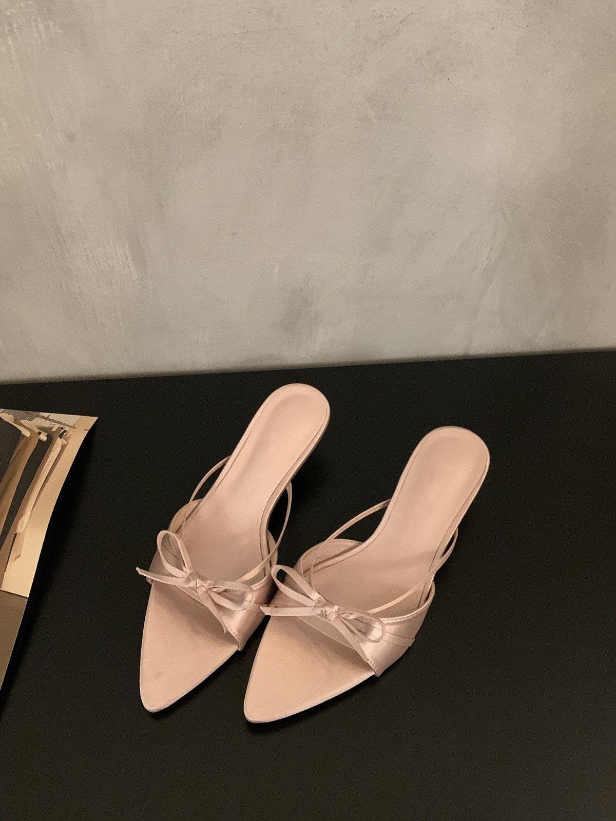 

French kitten heel bow high heel cool slippers women s wear 2025 new summer fashion pointed open-toed sandals 35