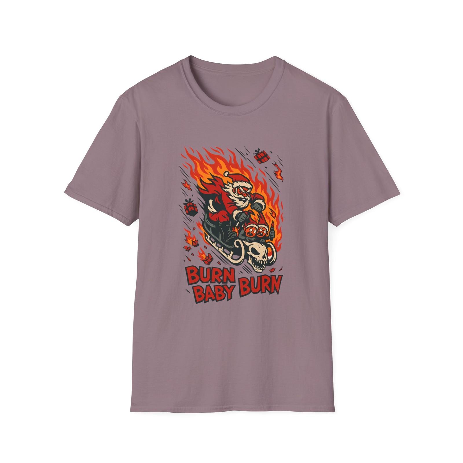 Unisex Softstyle T-Shirt Mens Womens Tees Top Santa Sleigh Flames Terrified Elves Christmas Mayhem S