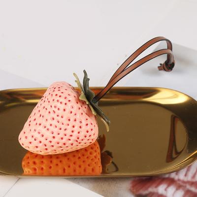Krabičky na mince, svorky, přívěsky – Přívěsky
