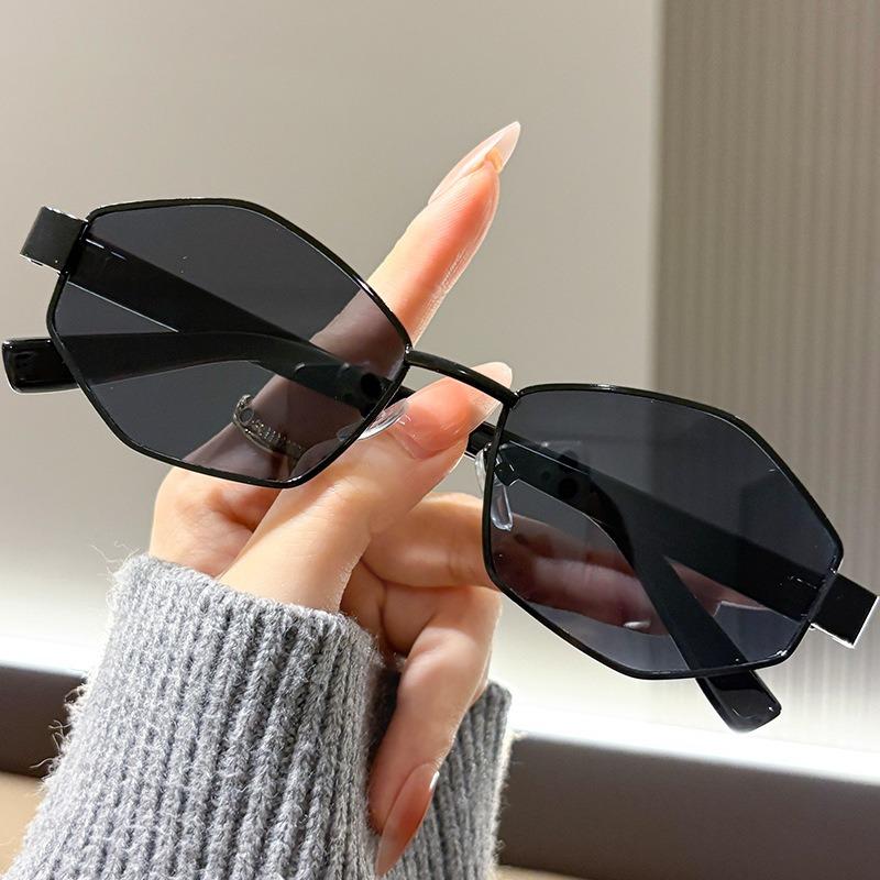 Trendy European American Style Polygonal Metal Sunglasses for Square Round Face Fashion Brand Glasses