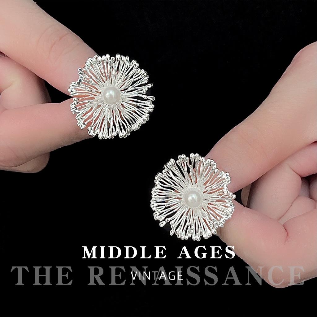 Серьги-пусеты с ветром, нишевая личность, преувеличенно большие цветы, серьги с передовым текстурным дизайном, серьги