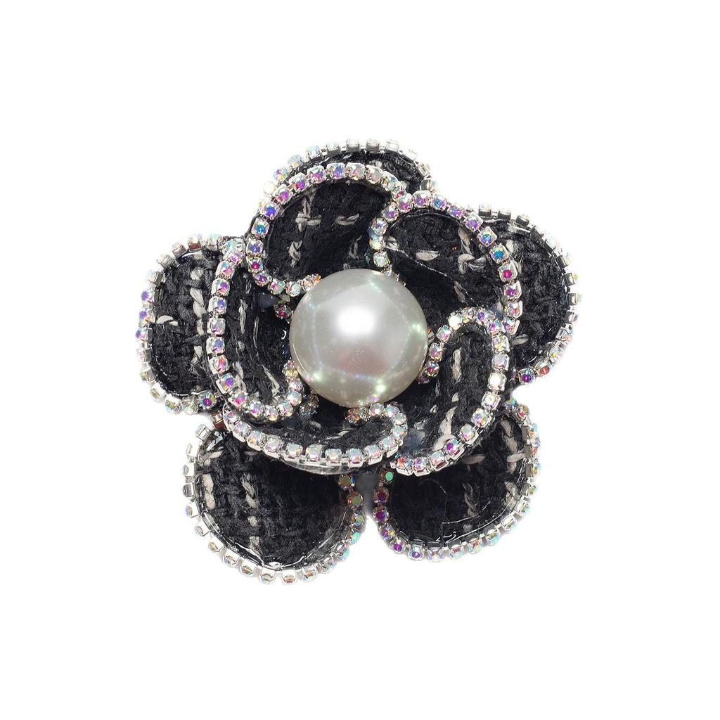 Handmade Korean Camellia Brooch: Elegant Women's Fashion Pin
