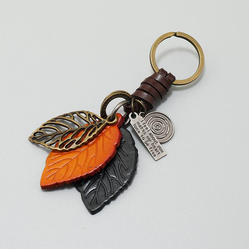 Personalized and Creative Retro Leaf Keychain Simple Woven Leaf Bag Pendant Car Key Pendant