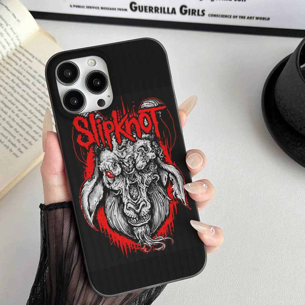 Slipknot Band For Phone 17 16 15 14 13 12 11 Pro Max Plus Pro Air Phone Case Corrugated Stripe Back Cover