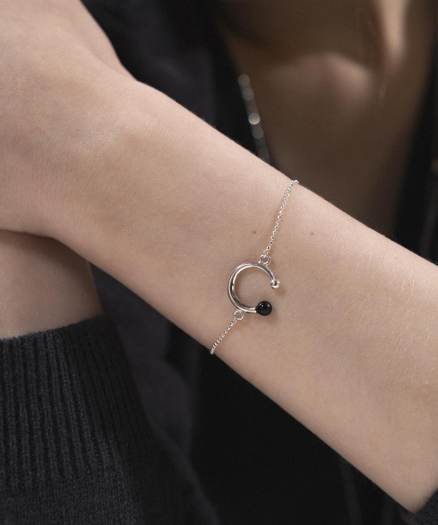 Jnui Orbit Balance Bracelet Silver