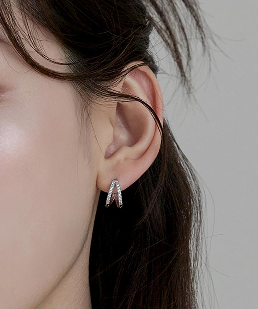 Goldndear 14Kgf Two-Line Cubic One-Touch Earrings