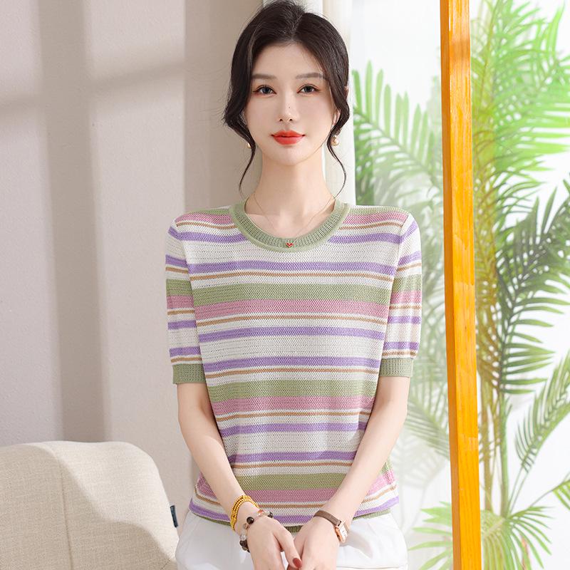 

2026 Summer Fashion: Short-Sleeve Striped T-shirt for Moms - Chic Ice Silk Blouse for Middle-Aged and Elderly Women XL (Recommended for 100-110 jin) зелений