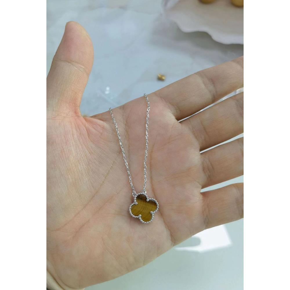 High-end Four-leaf Clover Necklace for Women 18K Rose Red Chalcedony Agate Natural White Shell Pendant Clavicle Chain