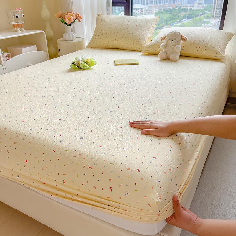 Washable Printed Fitted Sheet, Soft, Comfortable and Not Easy To Shift, Comes In A Variety of Colors and Is Suitable for All Seasons.