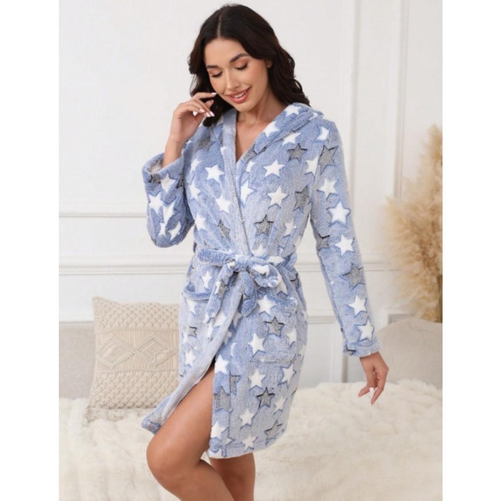 Autumn and Winter Hooded Home Plush Pajamas Short Sleeved Solid Color Warm, Nightgown